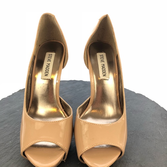 Steve Madden Shoes - Steve Madden peep toe heels size 7